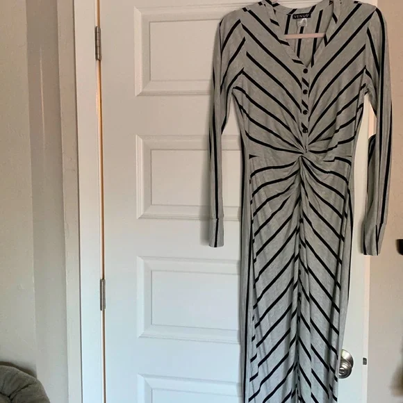 knee length dresses for ladies Multicolor Diagonal Stripes Pleated Stripes Midi Dress – FARM Rio main image 1